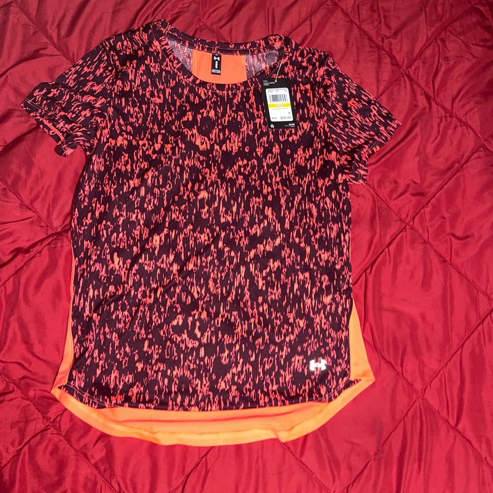 Under Armour Black and Orange Short Sleeve Tee